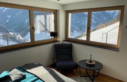 Sellrain Apartment | Ferienwohnung Fotscherblick