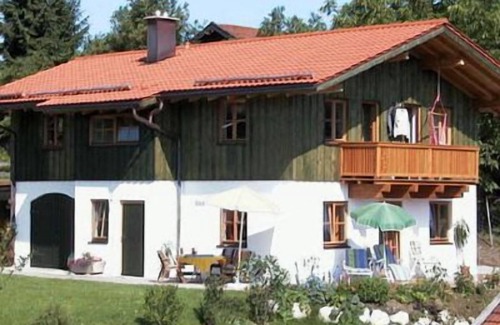 Siegsdorf Apartment | Ferienwohnung Franziska, 75 qm, 2 Schlafzimmer, Balkon u. Terrasse, Wlan