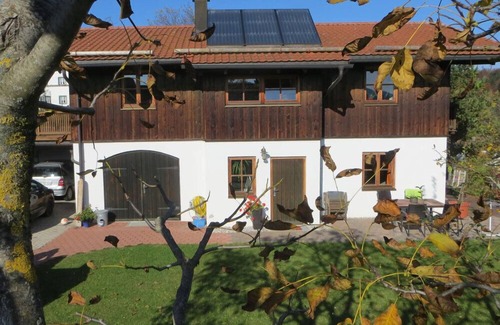 Siegsdorf Apartment | Ferienwohnung Franziska, 75 qm, 2 Schlafzimmer, Balkon u. Terrasse, Wlan