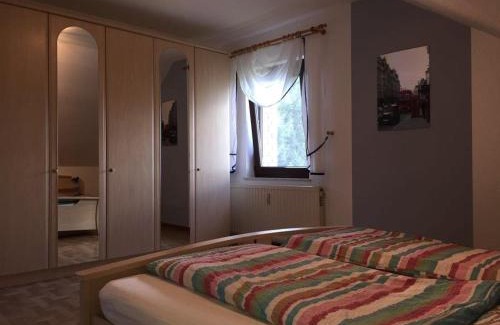 Waldorf Apartment | Ferienwohnung-Freuen