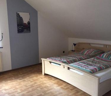 Waldorf Apartment | Ferienwohnung-Freuen