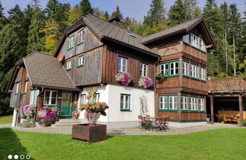 Grundlsee Apartment | Ferienwohnung Gaiswinkler