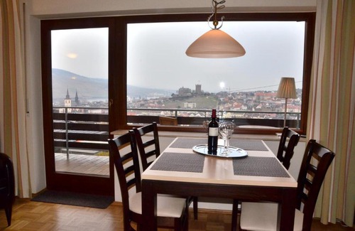 Mainz-Bingen Apartment | Ferienwohnung Germaniablick