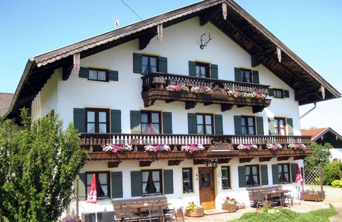 Wonneberg Apartment | Ferienwohnung Gustl bis 3 Personen, Balkon, 47 qm