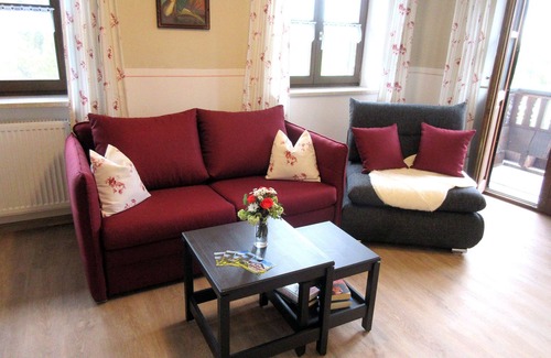 Wonneberg Apartment | Ferienwohnung Gustl bis 3 Personen, Balkon, 47 qm