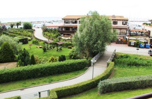 Kuehlungsborn Apartment | Ferienwohnung Hafenblick