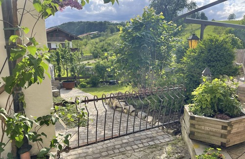 Torwang Apartment | Ferienwohnung Hans, 75 qm mit Balkon und Gartenblick