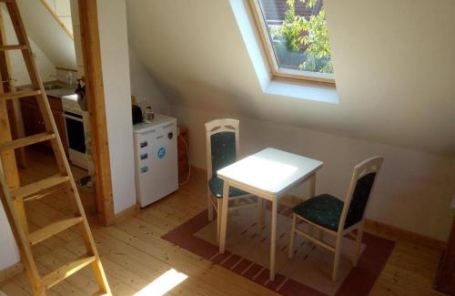 Ronnau Apartment | Ferienwohnung Haus Lüdtke