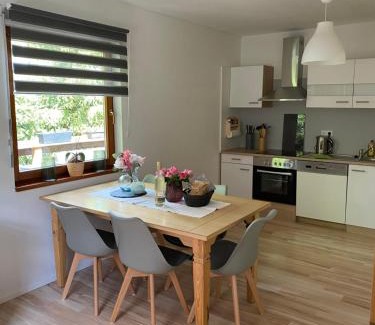Barenfels Apartment | Ferienwohnung-/Haus mit kostenfreiem Parkplatz