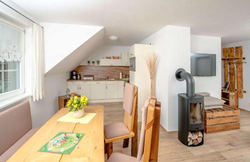 Neuendorf Apartment | Ferienwohnung Heuschober