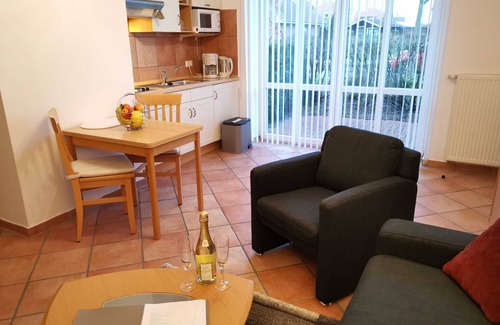Burgstaaken Apartment | Ferienwohnung Heide auf Fehmarn Haus 1 - Ferienwohnungen Hass Haus 1