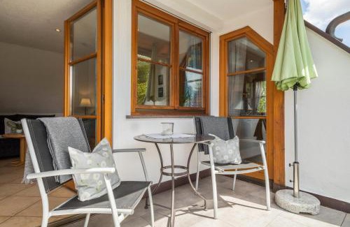 Rothkreuz Apartment | Ferienwohnung Henne