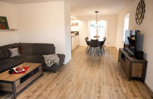 Burbach Apartment | Ferienwohnung "iewer der Schaff" - KEINE Monteurzimmer