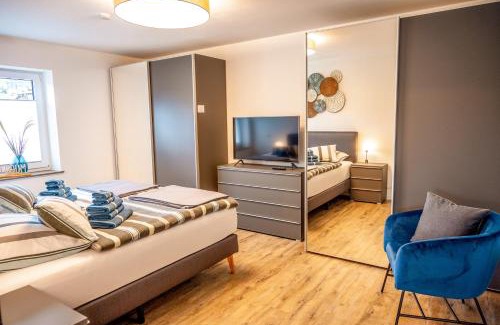Burbach Apartment | Ferienwohnung "iewer der Schaff" - KEINE Monteurzimmer