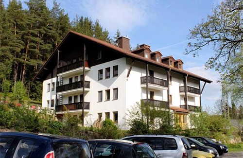 Weissenstadt Apartment | Ferienwohnung im 2. Stock mit Balkon
