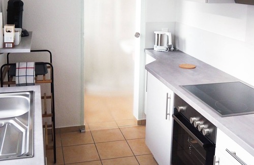 Staufen im Breisgau Apartment | Ferienwohnung im historischen Stadttor, 75qm mit 2 Schlafzimmer und Balkon für max. 5 Personen