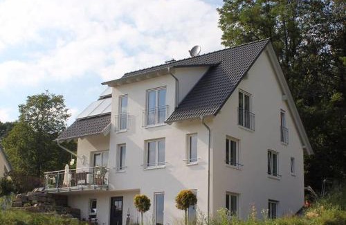 Ohningen Apartment | Ferienwohnung im Laubgarten