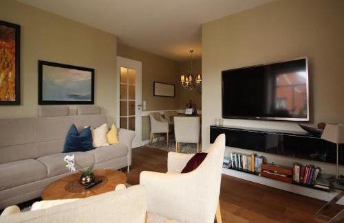 Dornumersiel Apartment | Ferienwohnung in Dornumersiel für 6 Personen, cleaning included