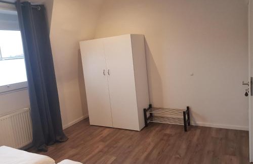 Kamp Lintfort Apartment | Ferienwohnung Jung