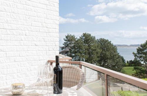 Alt-Travemunde/Ronnau Apartment | Ferienwohnung Kaiserallee Travemünde
