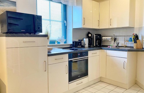 Seedorf Apartment | Ferienwohnung "Lakeview" Am Neuensiener See