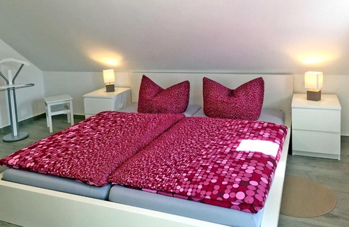 Kroeslin Apartment | Ferienwohnung Le Papillon