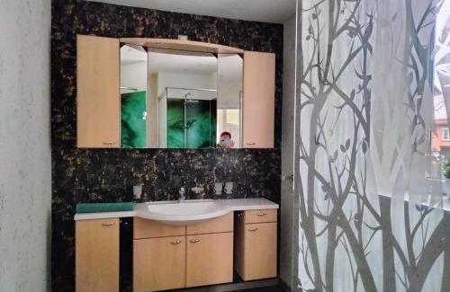 Suhl Apartment | Ferienwohnung Linde
