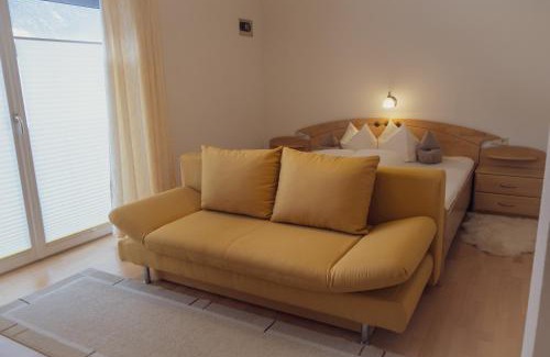 Oetz Apartment | Ferienwohnung Maric