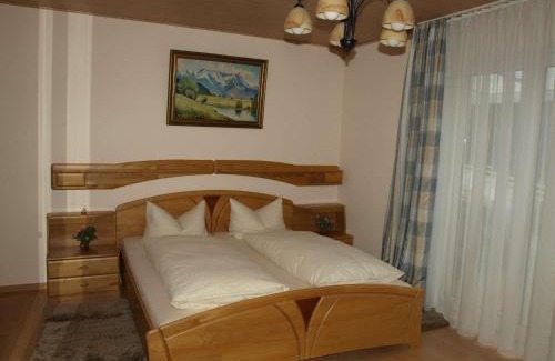 Markkleeberg Apartment | Ferienwohnung Mengelberg