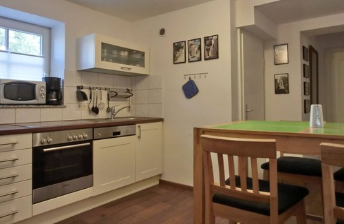 Markgrafenheide Apartment | Ferienwohnung MH3 "summer Breeze" - 1-zi-wohnung im Souterrain für 2 Personen, Inklusive Bettwäsche