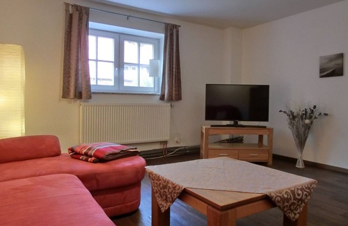 Markgrafenheide Apartment | Ferienwohnung MH3 "summer Breeze" - 1-zi-wohnung im Souterrain für 2 Personen, Inklusive Bettwäsche