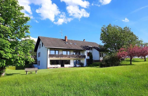 Frauenau Apartment | Ferienwohnung mit Balkon