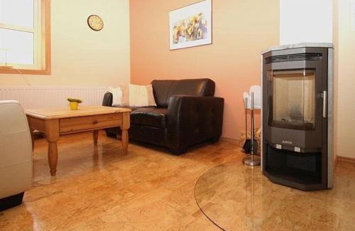 Wittenbeck Apartment | Ferienwohnung mit Balkon für vier Personen und ein Kind