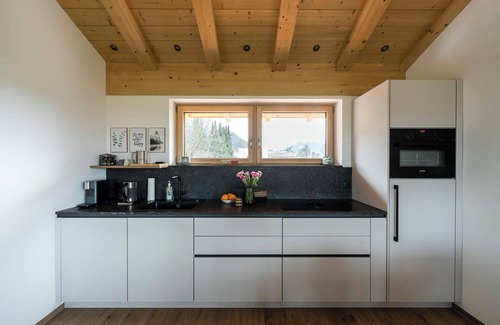Grainbach House | Ferienwohnung mit Bergblick und 2 Separaten Schlafzimmern