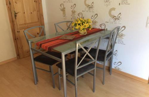 Altengroden Apartment | Ferienwohnung Mit Terrasse In Ruhiger Lage