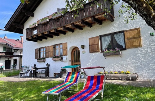 Obergrainau Apartment | Ferienwohnung mit Tollen Bergblick. Haustierfreundlich!