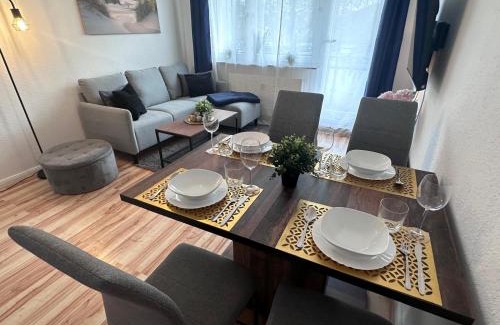Sudstadt Apartment | Ferienwohnung NORDLICHT mit Balkon und Smart-TV