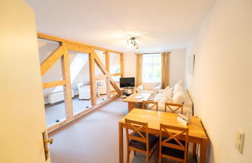 Garz/Rugen Apartment | Ferienwohnung NR 15 im Gutshaus Zicker auf Rügen