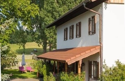 Anger Apartment | Ferienwohnung Nr. 5, 30 qm, Schlafzimmer, Wohnzimmer mit Küchenzeile, 1 Zustellbett, Terrasse, 4 Sterne, max. 3 Personen