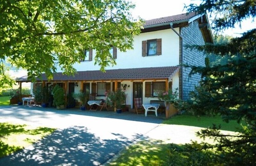 Anger Apartment | Ferienwohnung Nr. 5, 30 qm, Schlafzimmer, Wohnzimmer mit Küchenzeile, 1 Zustellbett, Terrasse, 4 Sterne, max. 3 Personen