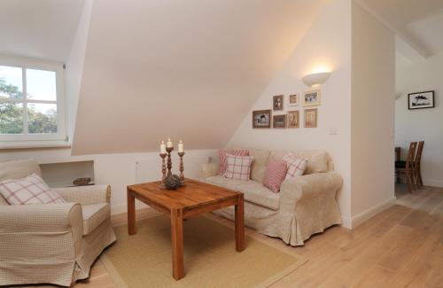 Garz/Rugen Apartment | Ferienwohnung Nr 7 im Gutshaus Zicker auf Rügen