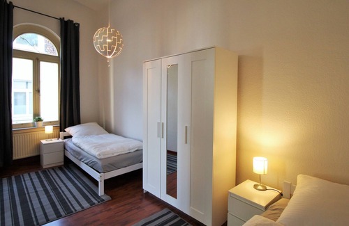 Center Apartment | Ferienwohnung Ob01, 80qm mit 3 Schlafzimmer und Balkon für Max. 7 Personen