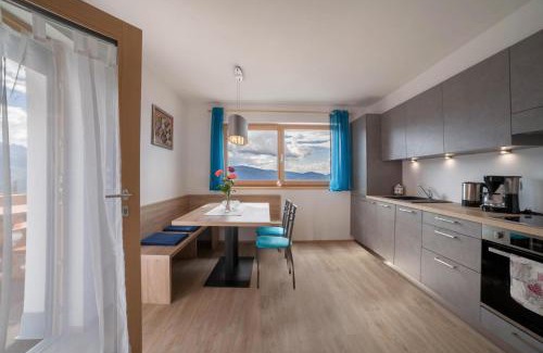 Tirolo Apartment | Ferienwohnung Oberhochmuthof