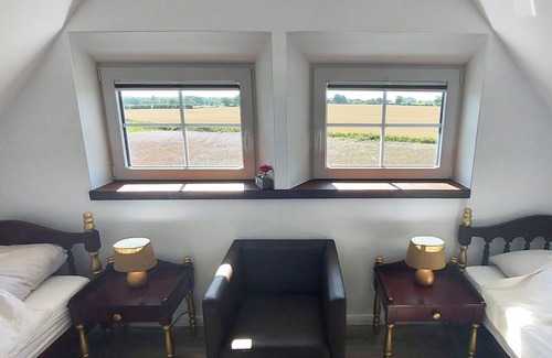 Winnemark Apartment | Ferienwohnung Ostwind - Schleinah, Balkon, Terrasse, Garten, 2 Duschbäder