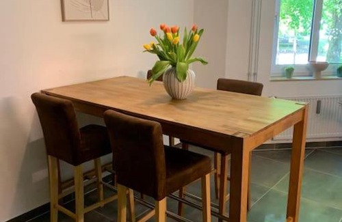 Bad Rothenfelde Apartment | Ferienwohnung Parkblick - Balkon 77m2