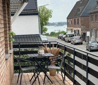 Niederkassel Apartment | Ferienwohnung Rheinpanorama Lülsdorf