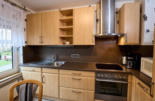 Oberstadtfeld Apartment | Ferienwohnung Rosi - 3-bett-ferienwohnung Rosi