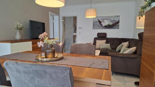 Historic Downtown Apartment | Ferienwohnung Schneider