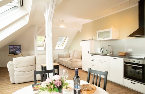 Guestrow Apartment | Ferienwohnung "schlossblick" im Hotel am Schlosspark