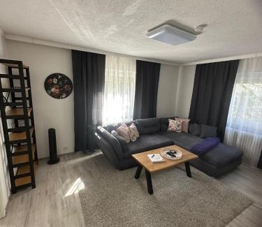 Hilpertsau Apartment | Ferienwohnung Schwarzwälder Tulpe